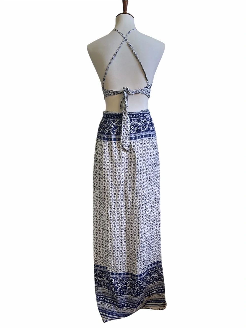 Latiste Miami Blue White Boho 2-Piece Crop Top Maxi Skirt Set M